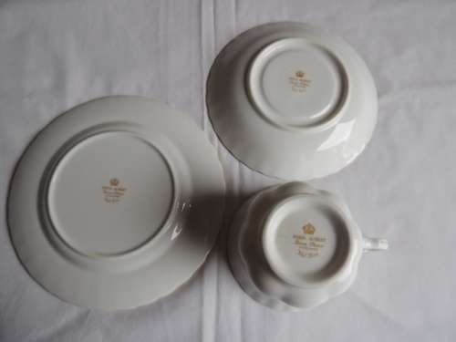 ROYAL ALBERT TRIO - "VAL D'OR"