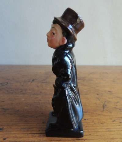 ROYAL DOULTON FIGURINE - "ARTFUL DODGER" SERIES ONE