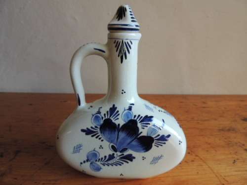 DELFT DECANTER - NUMBER 1
