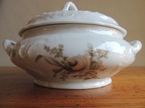 ROSENTHAL SANSSOUCI LIDDED TUREEN - BARGAIN!!!