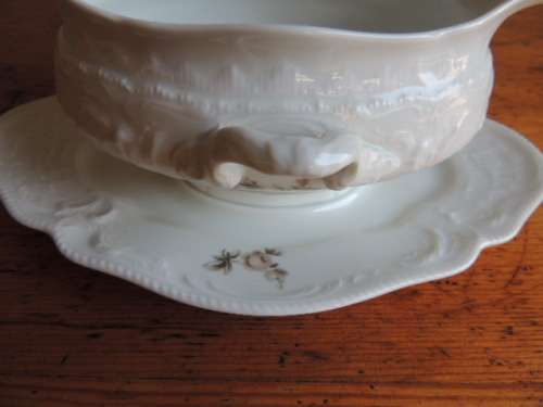 ROSENTHAL SANSSOUCI SAUCE BOAT ON ATTACHED DRIP TRAY - Price reduced!