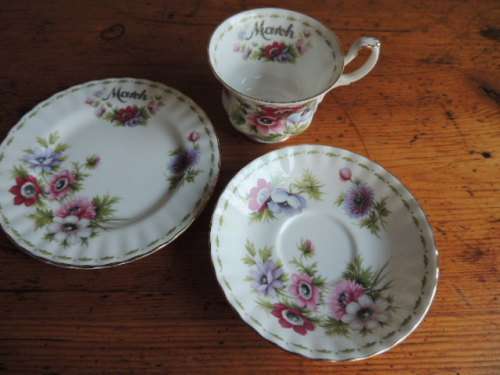 ROYAL ALBERT TRIO - FLOWERS OF THE MONTH SERIES - MARCH ANEMONES