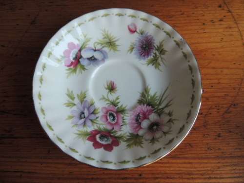 ROYAL ALBERT TRIO - FLOWERS OF THE MONTH SERIES - MARCH ANEMONES