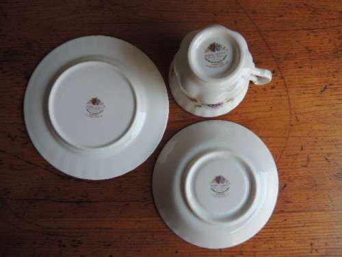 ROYAL ALBERT TRIO - FLOWERS OF THE MONTH SERIES - MARCH ANEMONES