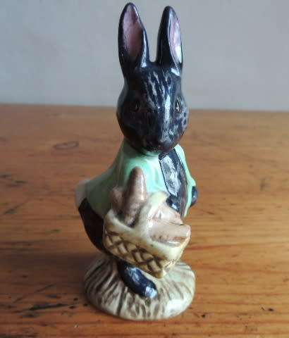 ROYAL ALBERT BEATRIX POTTER'S "LITTLE BLACK RABBIT"