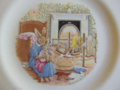 ROYAL DOULTON BUNNYKINS PLATE - 20.5 CM