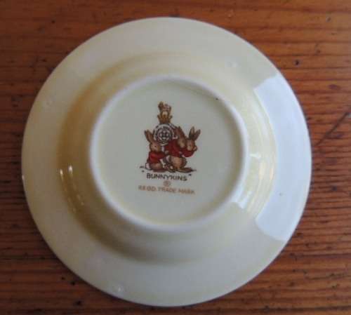 ROYAL DOULTON BUNNYKINS BEAKER COVER