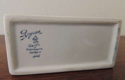 DELFTS REGINA HAND PAINTED HOUSE -"BLOEMEN & PLANTEN"