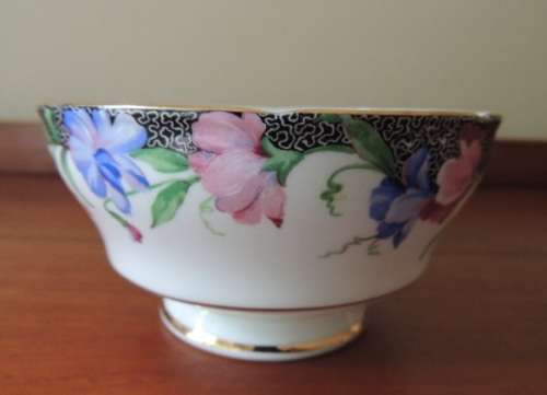 PARAGON SUGAR BOWL - "SWEET PEA"