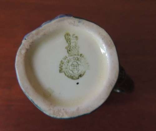 ROYAL DOULTON CHARACTER JUG MINIATURE 5.5 cm - "MR MICAWBER"