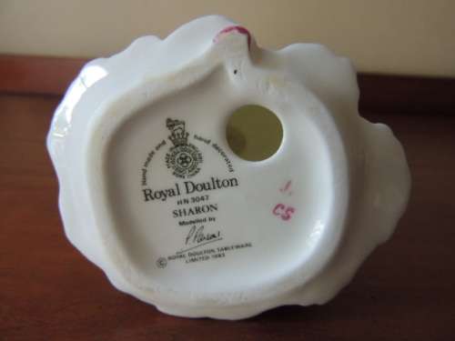 ROYAL DOULTON FIGURINE - "SHARON" HN 3047