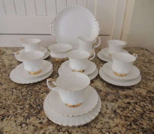 ROYAL ALBERT 21 PIECE TEA SET - "VAL D'OR" - BLACK FRIDAY SPECIAL
