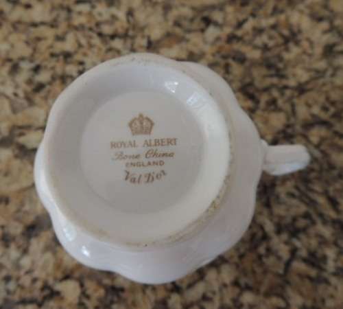 ROYAL ALBERT 21 PIECE TEA SET - "VAL D'OR" - BLACK FRIDAY SPECIAL