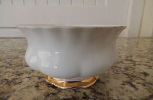 ROYAL ALBERT 21 PIECE TEA SET - "VAL D'OR" - BLACK FRIDAY SPECIAL