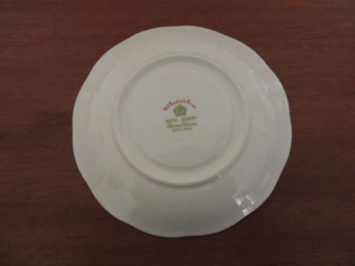 ROYAL ALBERT TRIO - "OLD ENGLISH ROSE"