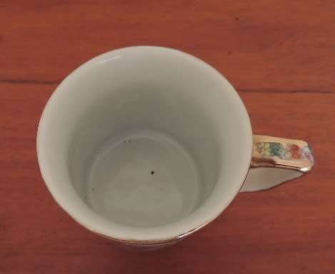 CHINESE MUG WITH LID - Price reduced