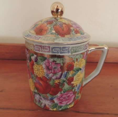CHINESE MUG WITH LID - Price reduced