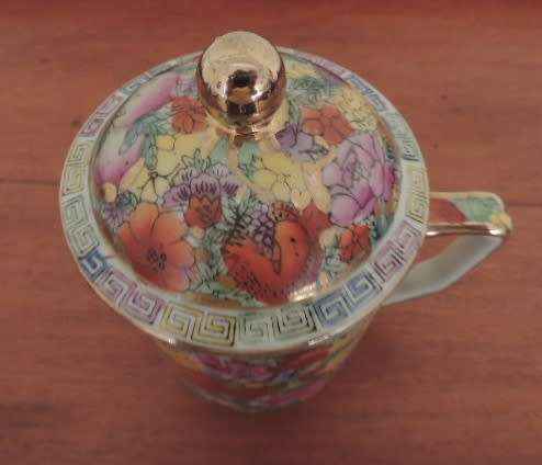 CHINESE MUG WITH LID - Price reduced