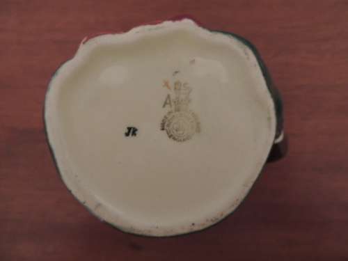 ROYAL DOULTON CHARACTER JUG - "SAIREY GAMP" 8 cm