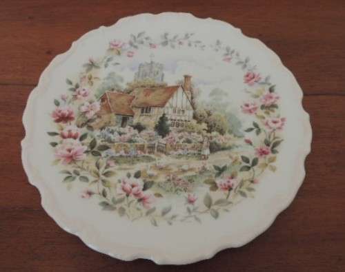 ROYAL ALBERT PLATE FROM THE COTTAGE GARDEN YEAR SERIES - "SUMMER"