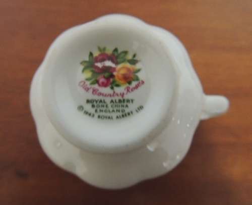 ROYAL ALBERT COFFEE DUO - "OLD COUNTRY ROSES" 2 Available
