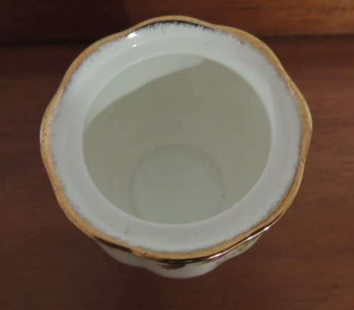 ROYAL ALBERT LIDDED MARMALADE JAR - "OLD COUNTRY ROSES"