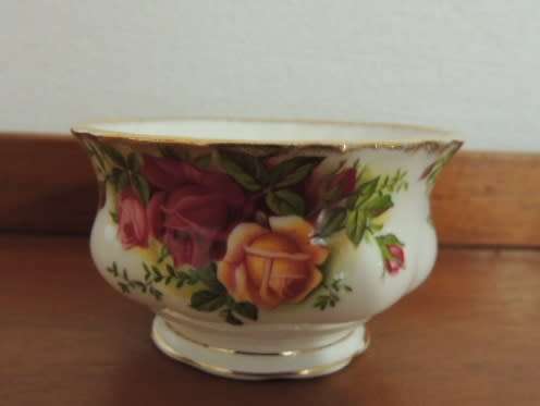 ROYAL ALBERT MILK JUG AND SUGAR BOWL FOR A COFFEE SET - "OLD COUNTRY ROSES"