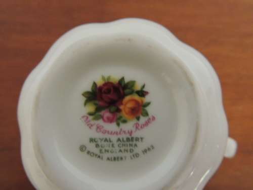 ROYAL ALBERT MILK JUG AND SUGAR BOWL FOR A COFFEE SET - "OLD COUNTRY ROSES"