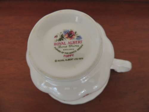 ROYAL ALBERT FLOWER OF THE MONTH SERIES TRIO - "AUGUST" POPPY