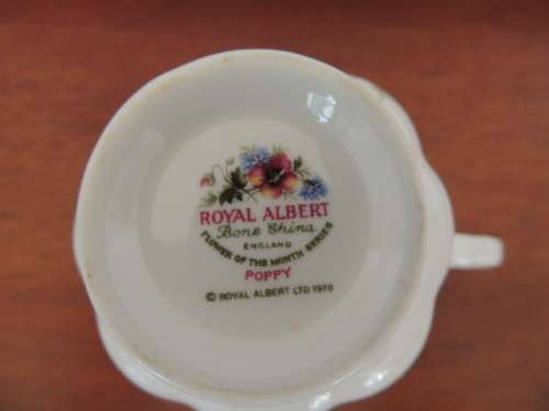 ROYAL ALBERT FLOWER OF THE MONTH SERIES TRIO - "AUGUST" POPPY