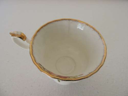 ROYAL ALBERT SET OF 4 TEA CUPS - "OLD COUNTRY ROSES"