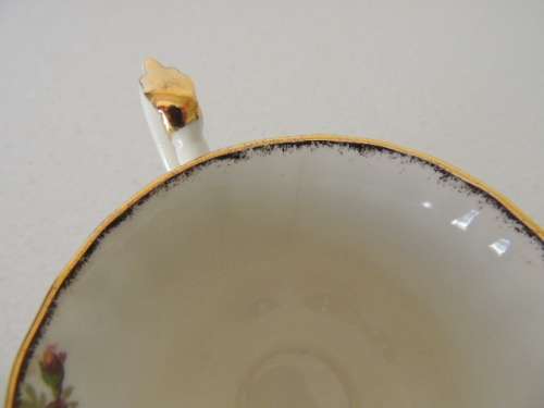 ROYAL ALBERT SET OF 4 TEA CUPS - "OLD COUNTRY ROSES"