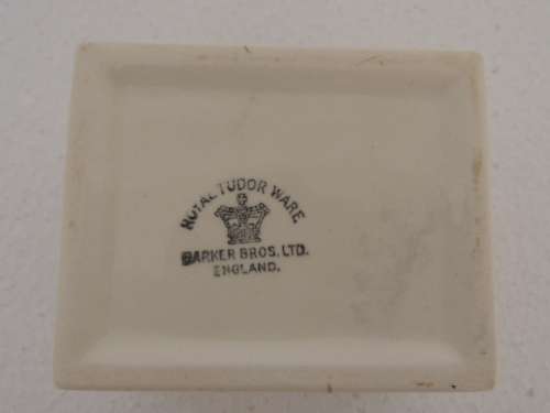 ROYAL TUDOR WARE TRINKET BOX