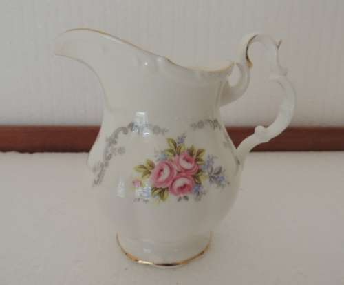 ROYAL ALBERT MILK JUG & SUGAR BOWL - "TRANQUILLITY"