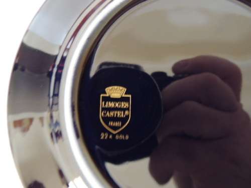 LIMOGE CASTEL COBALT BLUE 22 ct PLATE  SIGNED FRAGONARD - (19 cm)