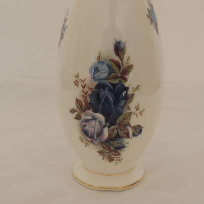 ROYAL ALBERT VASE - "MOONLIGHT ROSE"