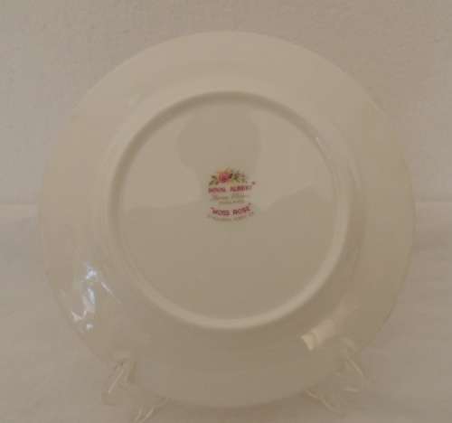 ROYAL ALBERT TEA/SIDE PLATE - "MOSS ROSE"