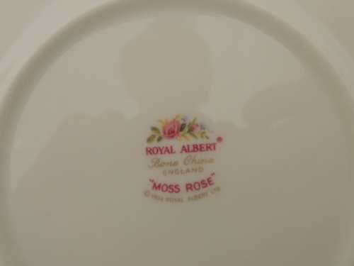 ROYAL ALBERT TEA/SIDE PLATE - "MOSS ROSE"