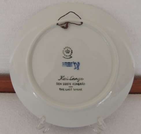 ROYAL COPENHAGEN COLLECTOR'S CHRISTMAS PLATE 1968 - "THE LAST UMIAK"