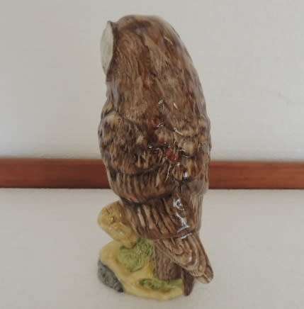 ROYAL DOULTON SEALED DECANTER  (FULL OF WHISKEY) - "BARN OWL"