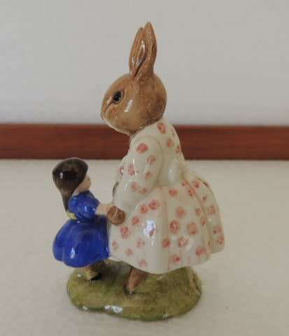 ROYAL DOULTON DOLLIE BUNNYKINS - "PLAYTIME D88"