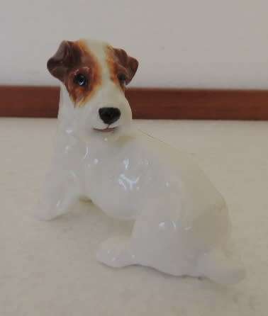 ROYAL DOULTON SEALYHAM SEATED - HN2508