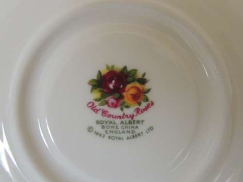 ROYAL ALBERT COFFEE SAUCER - "OLD COUNTRY ROSES"