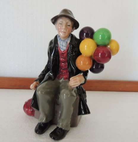 ROYAL DOULTON FIGURINE - "THE BALLOON MAN" (HN 1954)