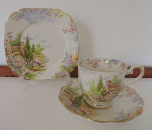 ROYAL ALBERT TRIO B - "KENTISH ROCKERY", Price reduced