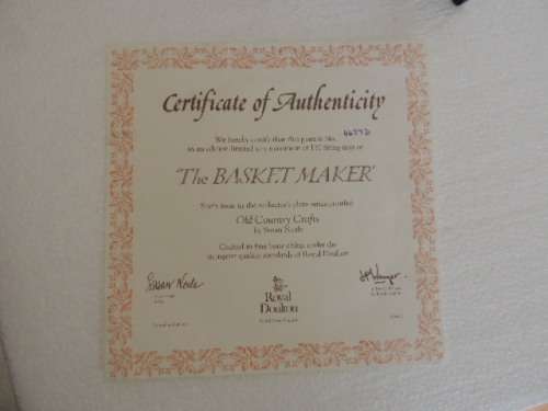 ROYAL DOULTON OLD COUNTRY CRAFTS PLATE - "THE BASKET MAKER" 1991, BOXED WITH COA