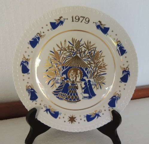SPODE CHRISTMAS PLATE 1979 "AWAY IN A MANGER" - LIMITED PRODUCTION