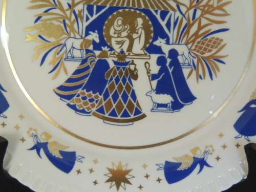 SPODE CHRISTMAS PLATE 1979 "AWAY IN A MANGER" - LIMITED PRODUCTION