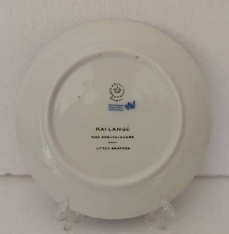 ROYAL COPENHAGEN CHRISTMAS PLATE 1965 - "LITTLE SKATERS"