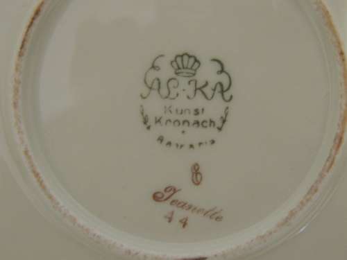 ALKA KUNST SERVING PLATTER - "JEANETTE"